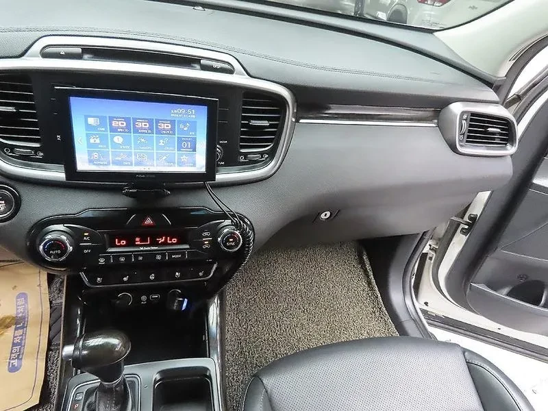 Kia Sorento 2.2 CRDI 4WD - ���� 30% ����� | Mobile.bg � ����������� 14