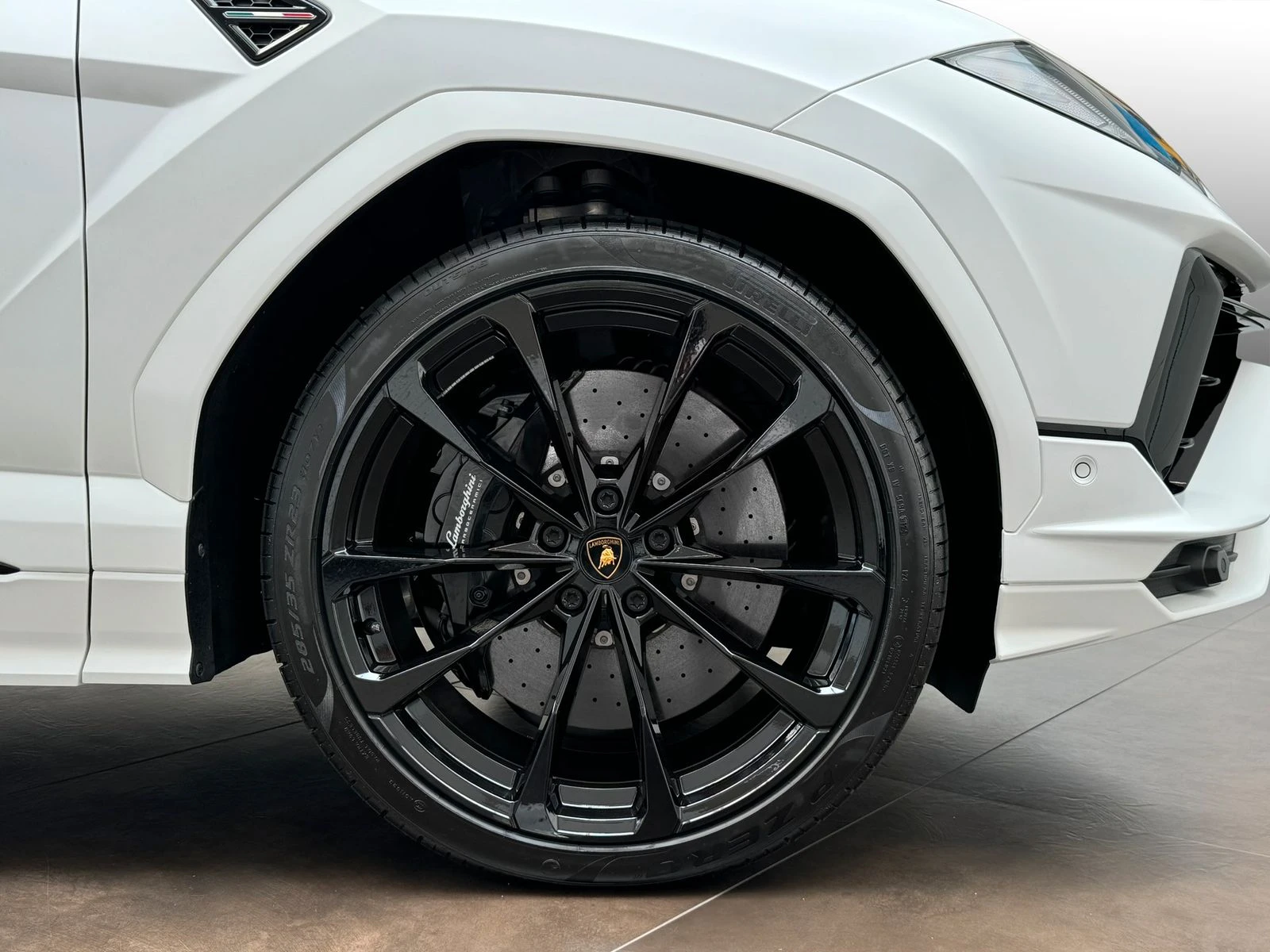 Lamborghini Urus S = Carbon Ceramic Brakes= Гаранция - изображение 8