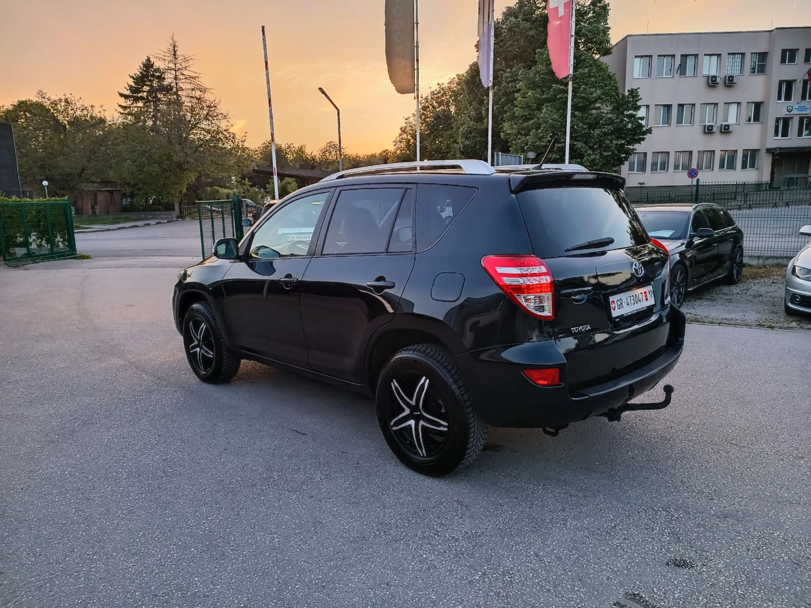 Toyota Rav4 2.0i-158кс-ШВЕЙЦАРИЯ-АВТОМАТ-4Х4-FACELIFT-Keyless - изображение 5