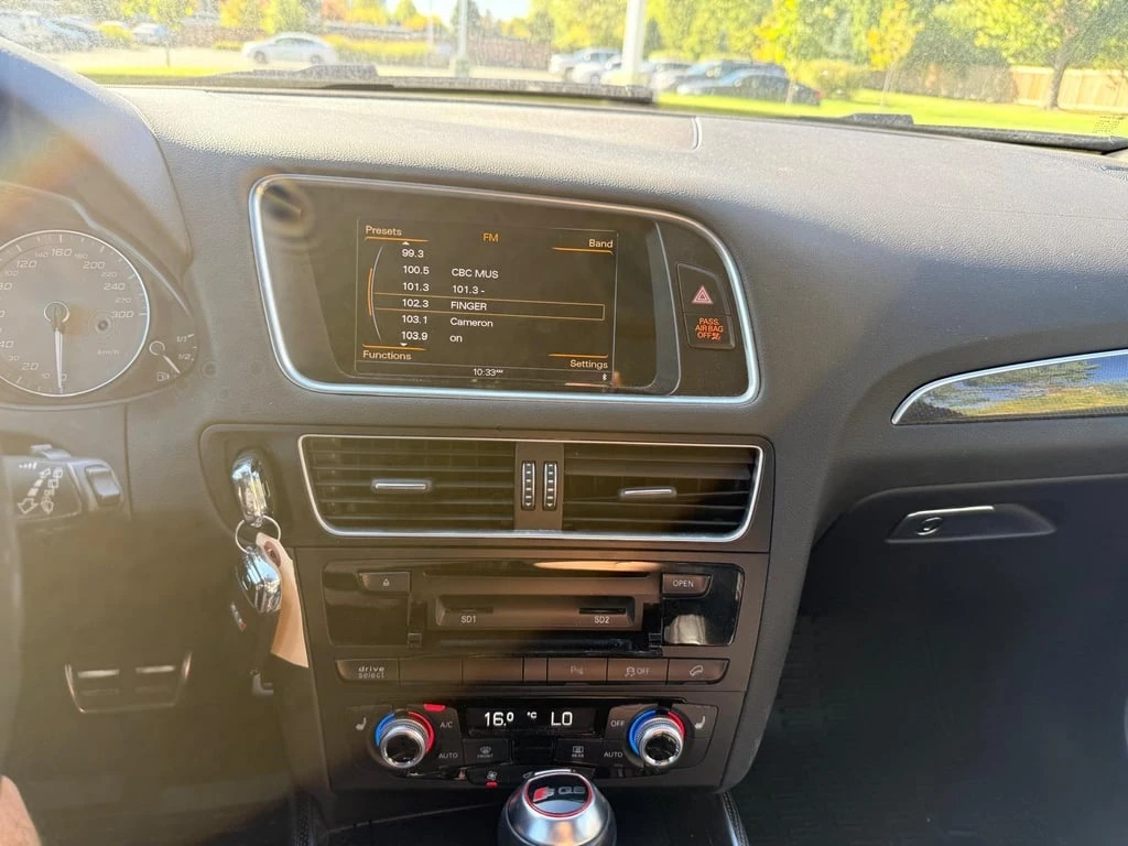 Audi SQ5 * 3.0T Dynamic Edition * CARFAX * БЕЗ ПЪРВОНАЧАЛНА - изображение 9