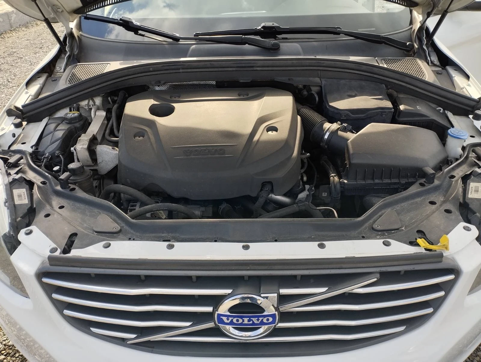 Volvo XC60 2.0D FACELIFT EURO6 190КС, снимка 12 - Автомобили и джипове - 52530428