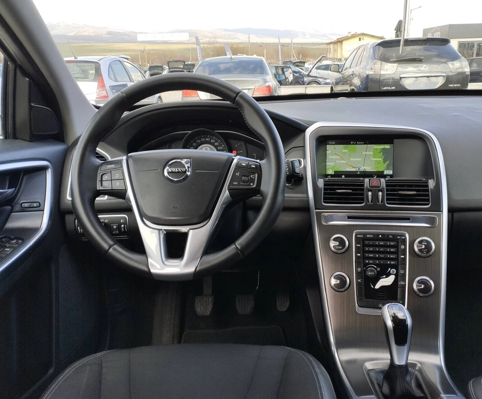 Volvo XC60 2.0D FACELIFT EURO6 190КС, снимка 6 - Автомобили и джипове - 52530428