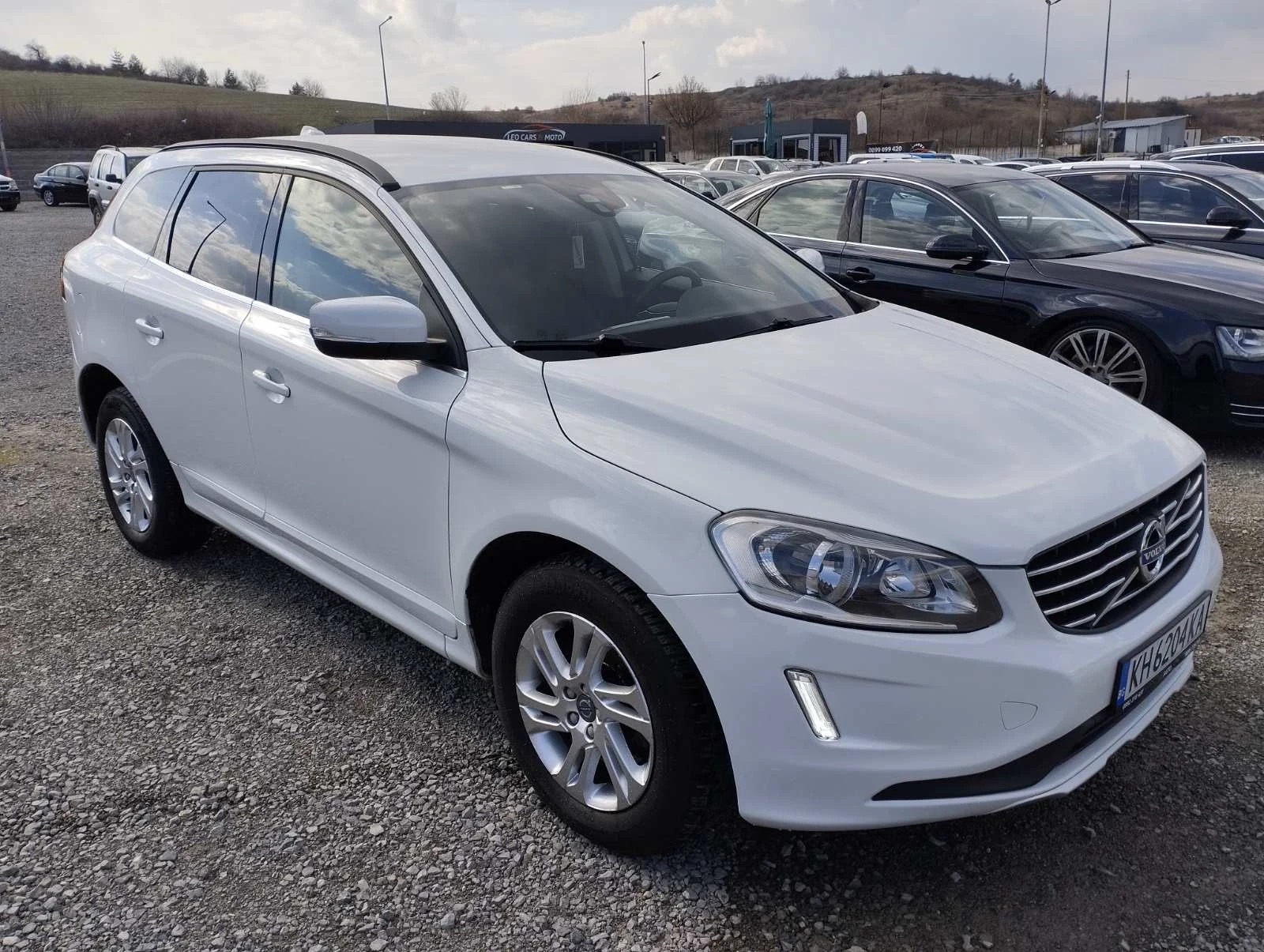Volvo XC60 2.0D FACELIFT EURO6 190КС, снимка 3 - Автомобили и джипове - 52530428
