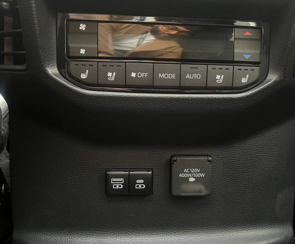 Toyota Sequoia Platinum 4WD | TOYOTA CERTIFIED | Mobile.bg � ����������� 17