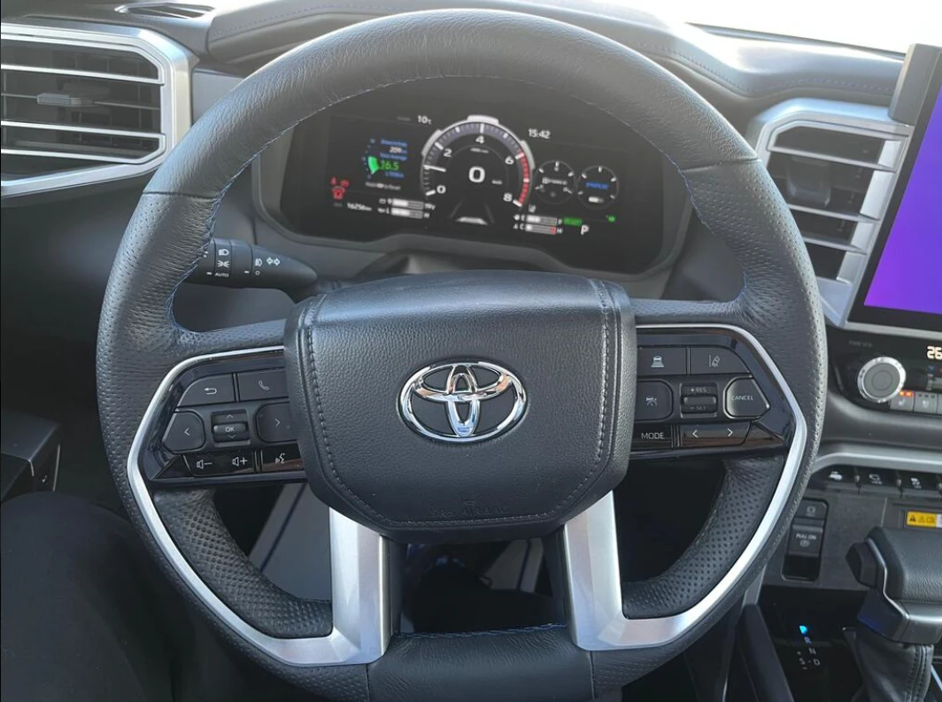 Toyota Sequoia Platinum 4WD | TOYOTA CERTIFIED - изображение 9