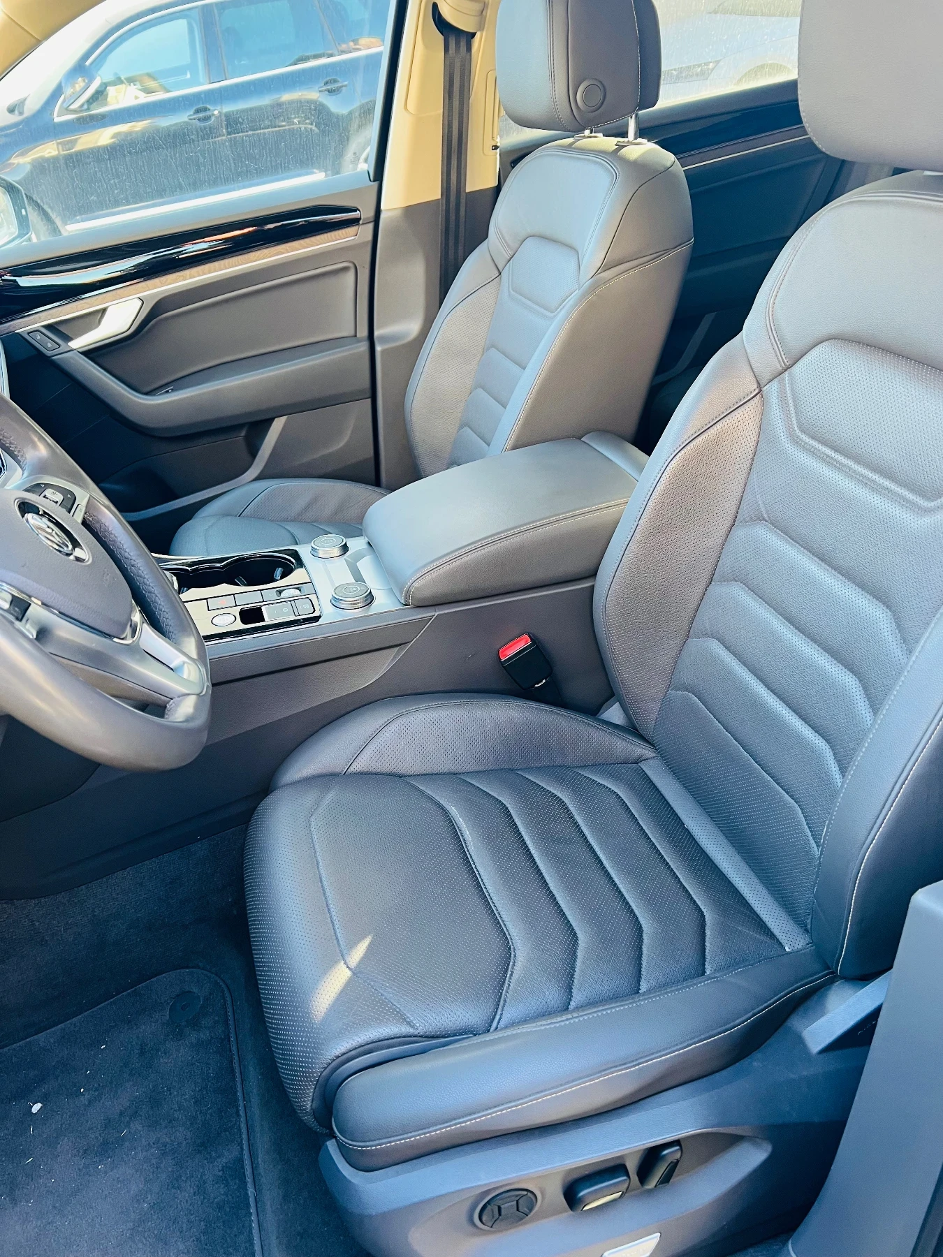 VW Touareg VW Toureg 3.0TDI 4Motion-IQ Full Matrix LED-camera - изображение 5