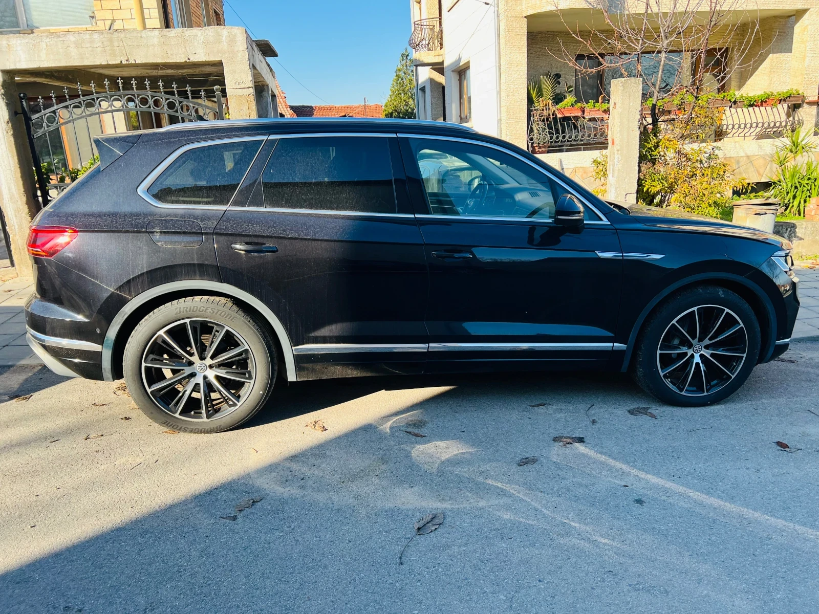 VW Touareg VW Toureg 3.0TDI 4Motion-IQ Full Matrix LED-camera - изображение 3