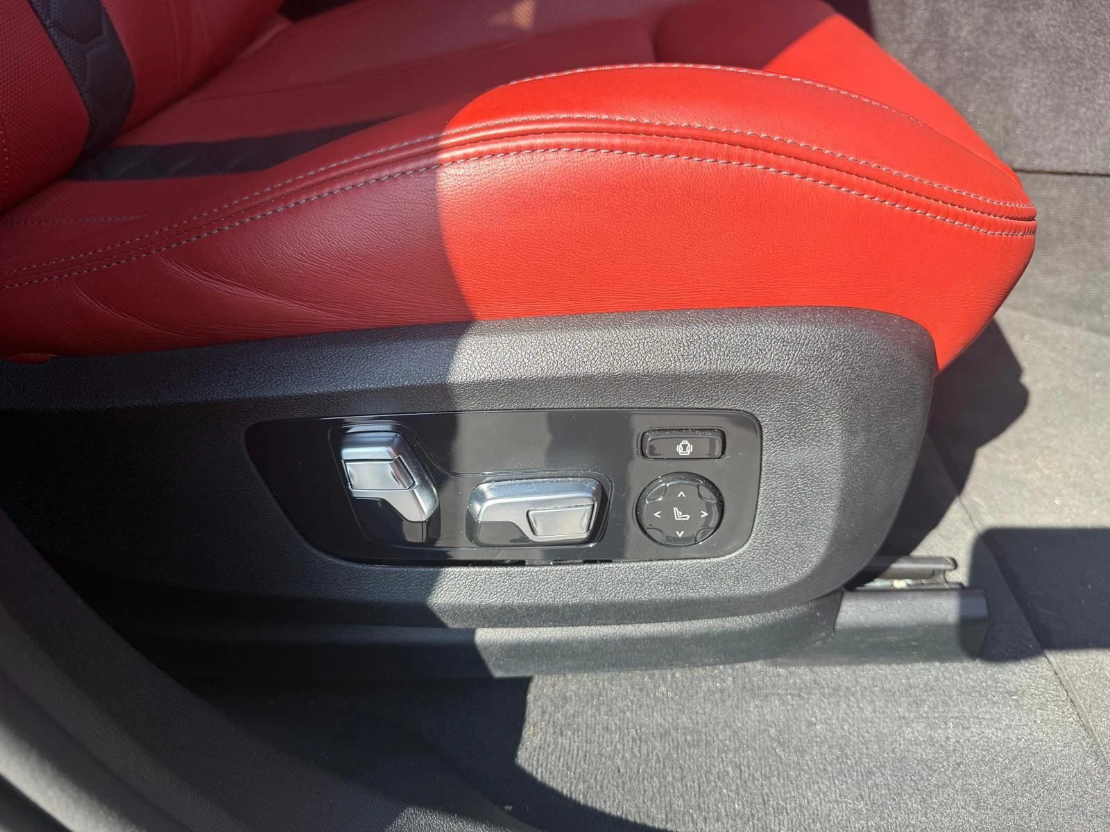 BMW X6 M Competition 4.4 TwinTurbo xDrive, снимка 14 - Автомобили и джипове - 53903140