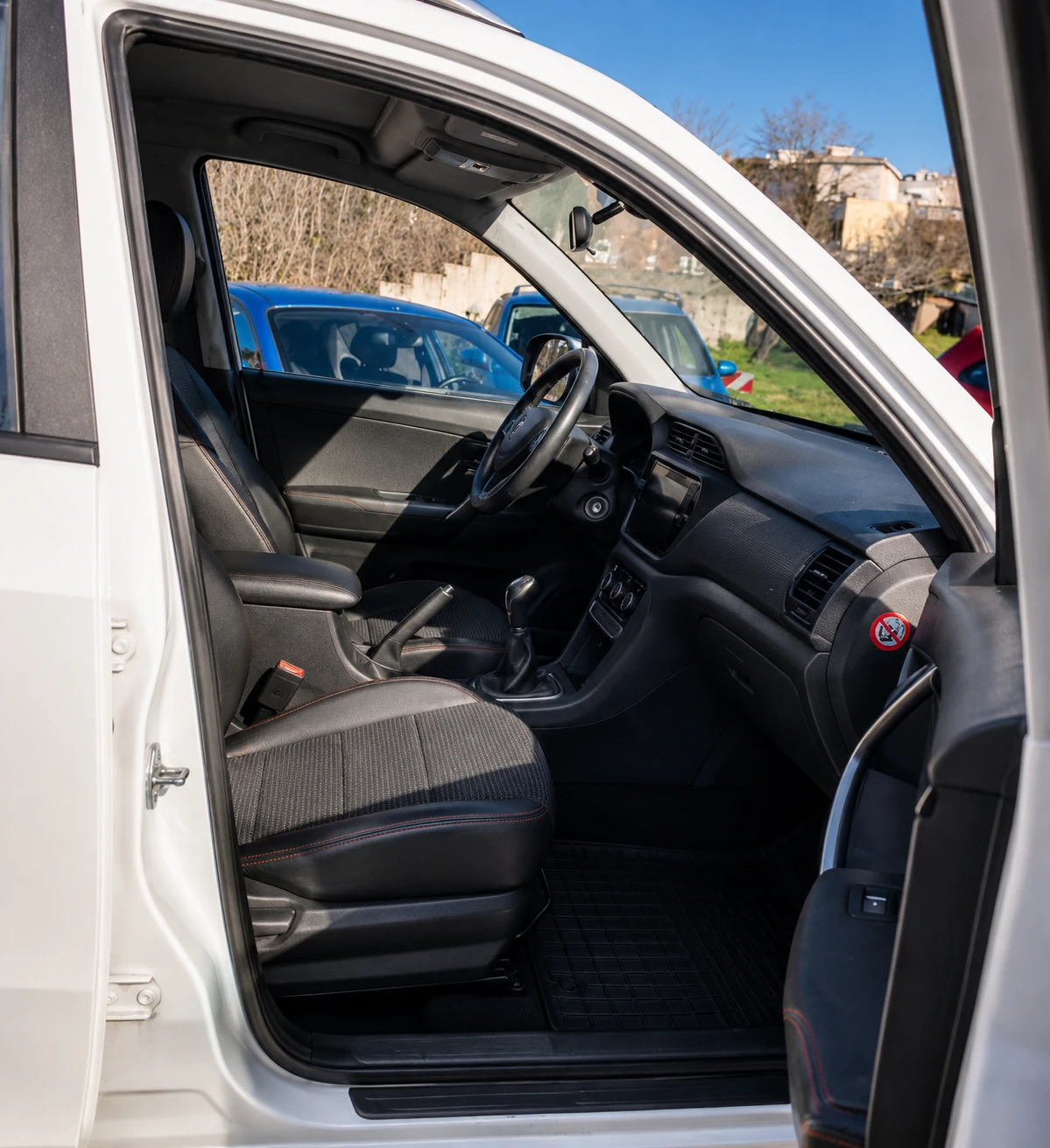 Toyota Rav4 Evo 5 SUV/1.6 бензин/126 к.с./12.2021/90000км, снимка 5 - Автомобили и джипове - 54516757