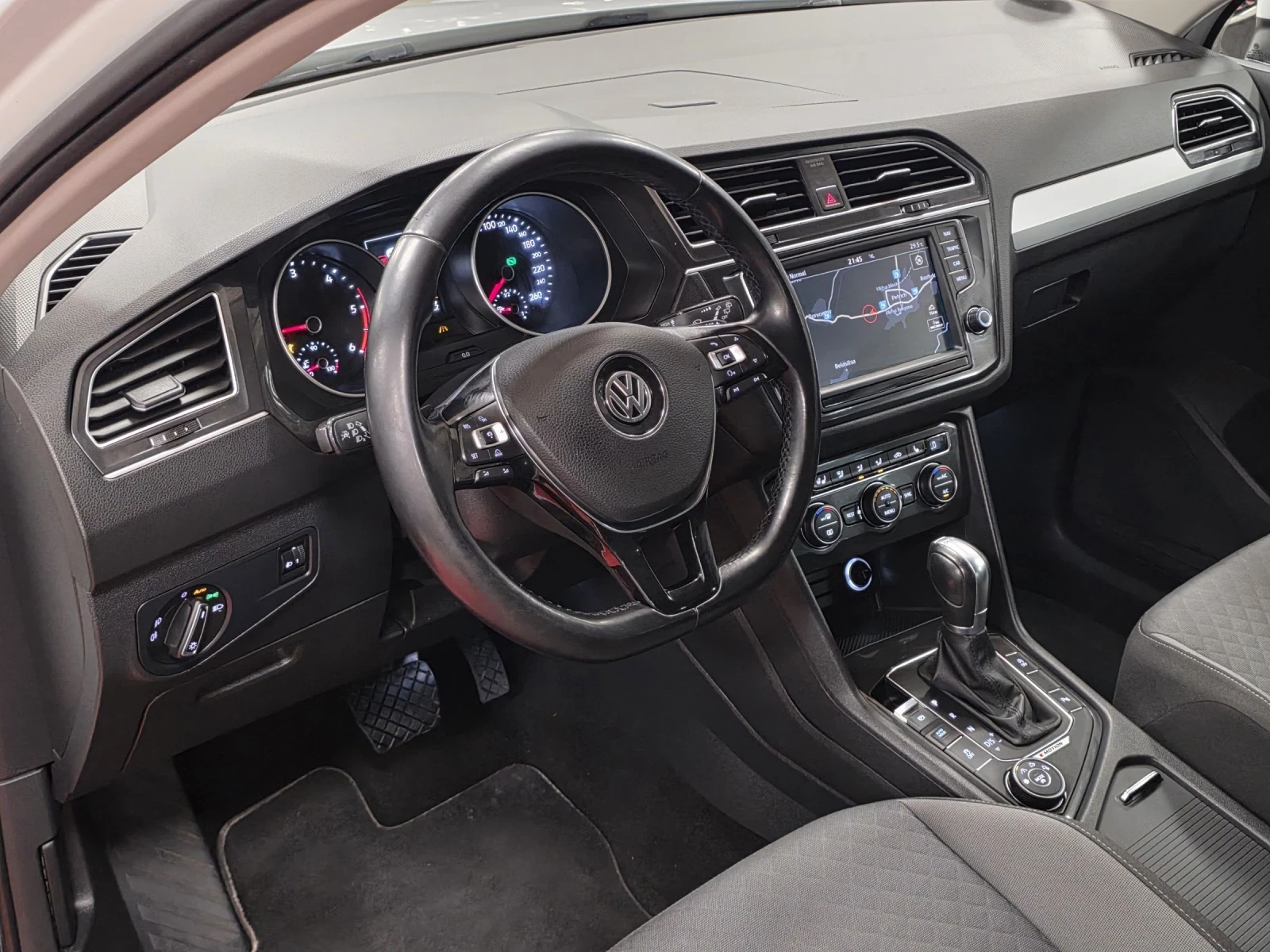 VW Tiguan Comfortline 2.0 TDI | DSG7 | 4 Motion, снимка 8 - Автомобили и джипове - 54759052