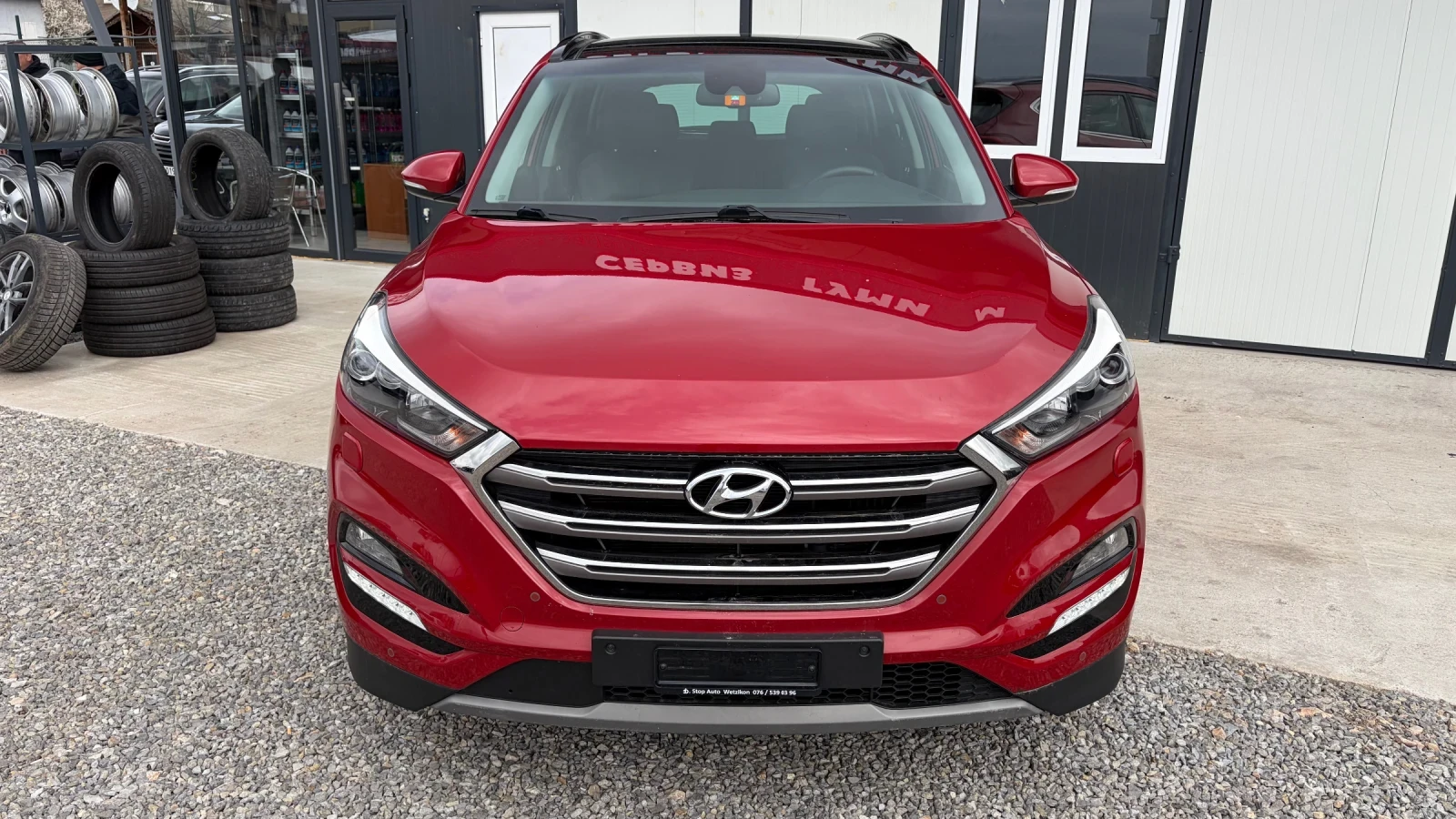 Hyundai Tucson 1.6i* 177hp* 4x4* Швейцария, снимка 2 - Автомобили и джипове - 54791350