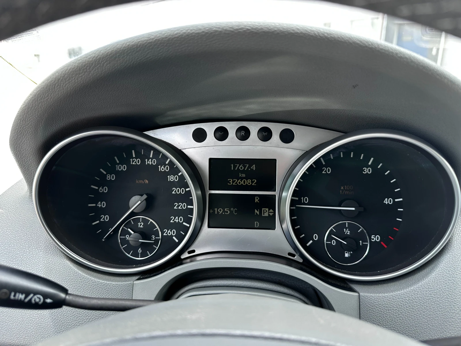 Mercedes-Benz ML 320, снимка 14 - Автомобили и джипове - 54844626