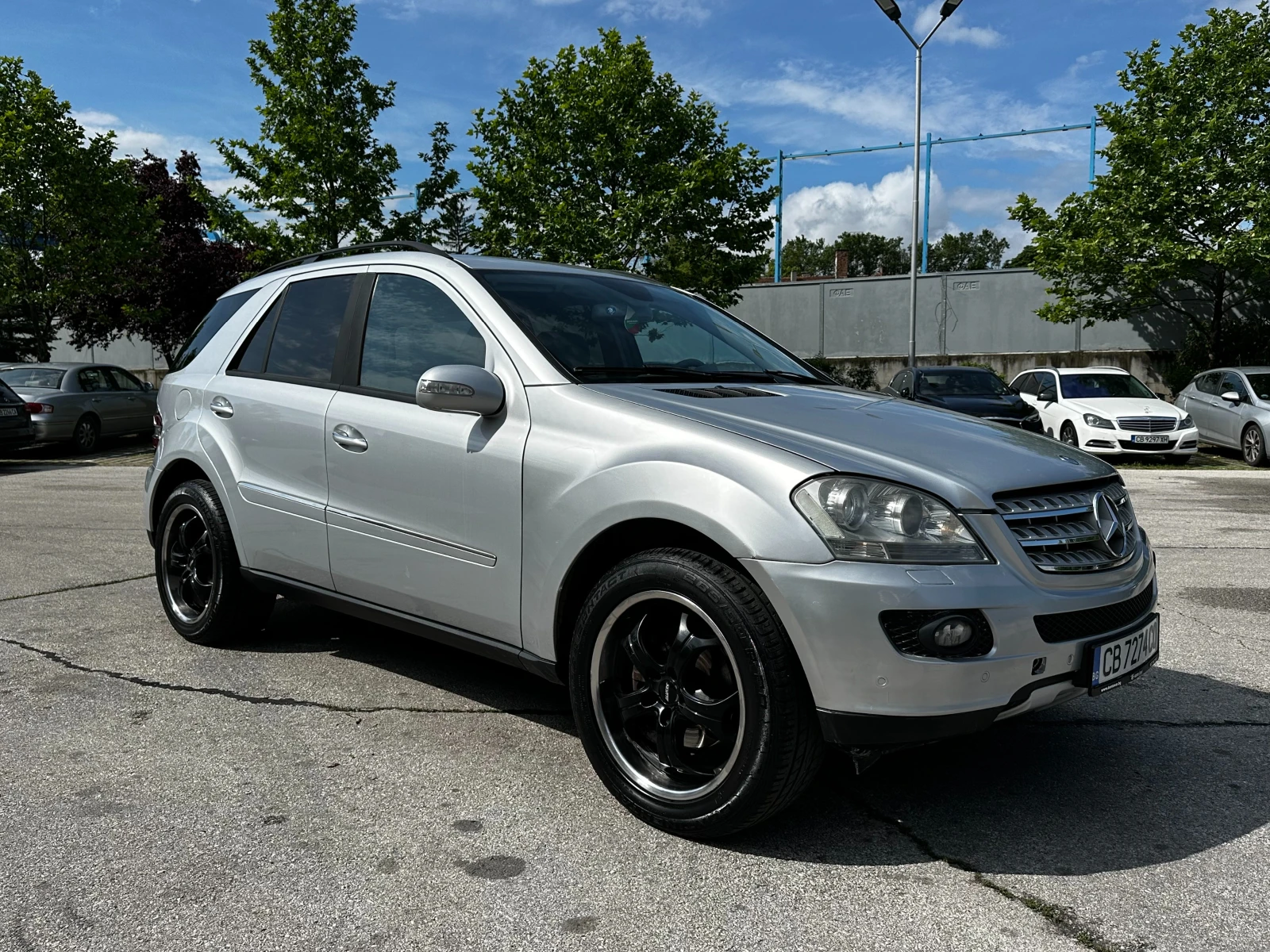Mercedes-Benz ML 320, снимка 6 - Автомобили и джипове - 54844626