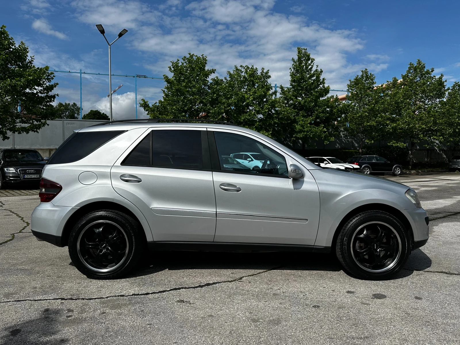 Mercedes-Benz ML 320, снимка 5 - Автомобили и джипове - 54844626