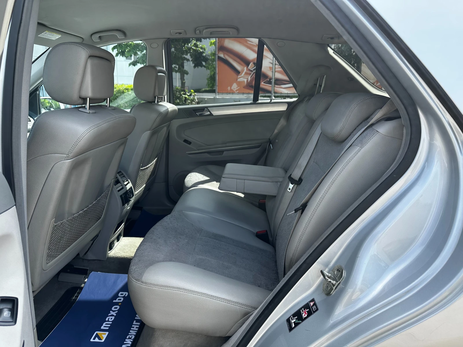 Mercedes-Benz ML 320, снимка 10 - Автомобили и джипове - 54844626