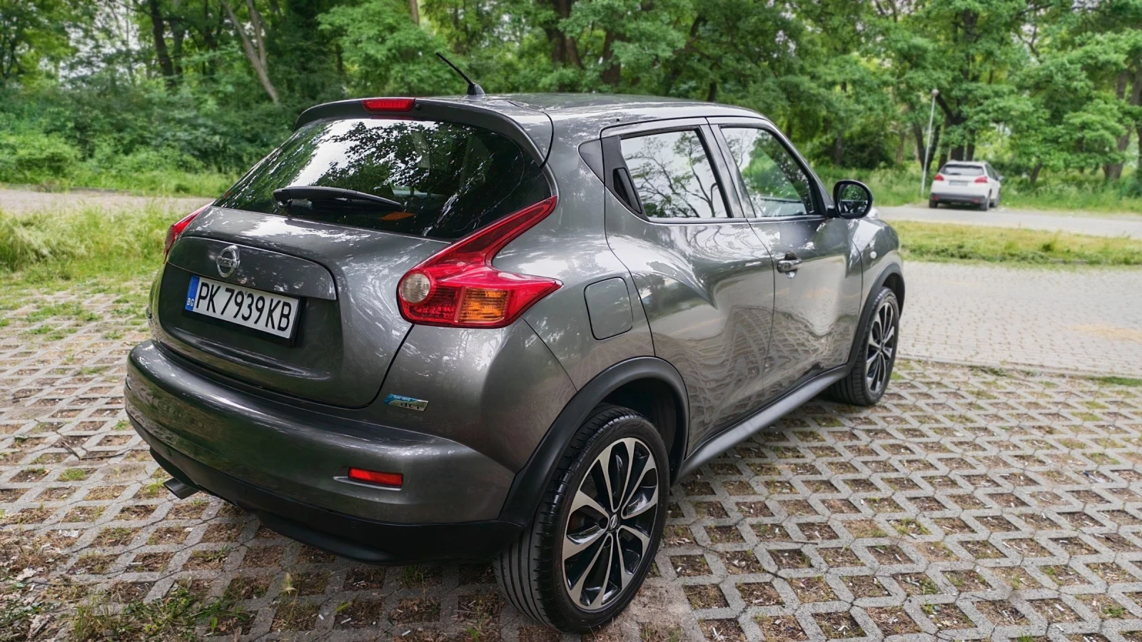Nissan Juke с регистрация, обслужен, снимка 4 - Автомобили и джипове - 54875548