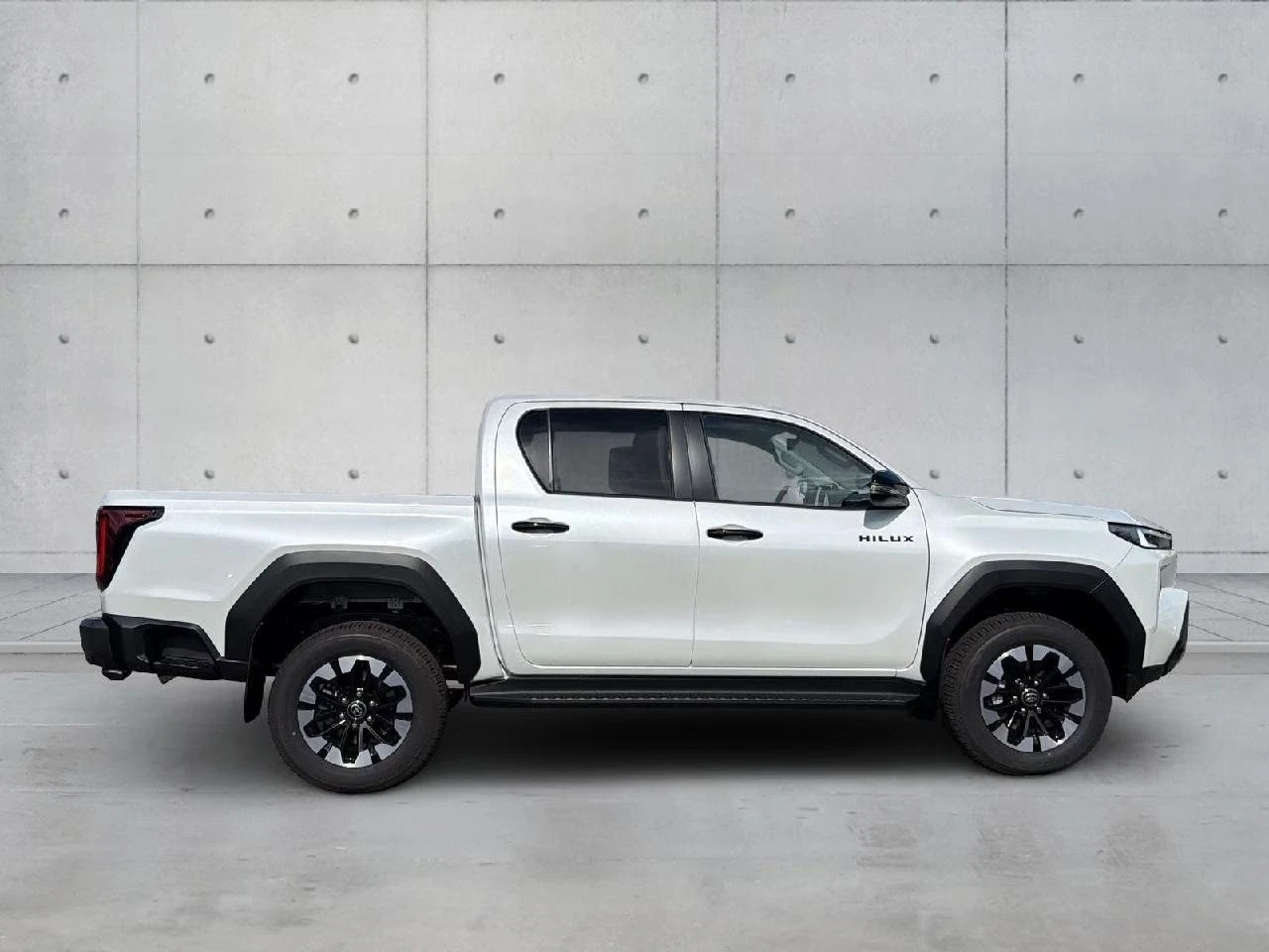 Toyota Hilux 2.8 D-4D/MILD HYBRID/EXECUTIVE /4X4 /LED/JBL/ | Mobile.bg � ����������� 6