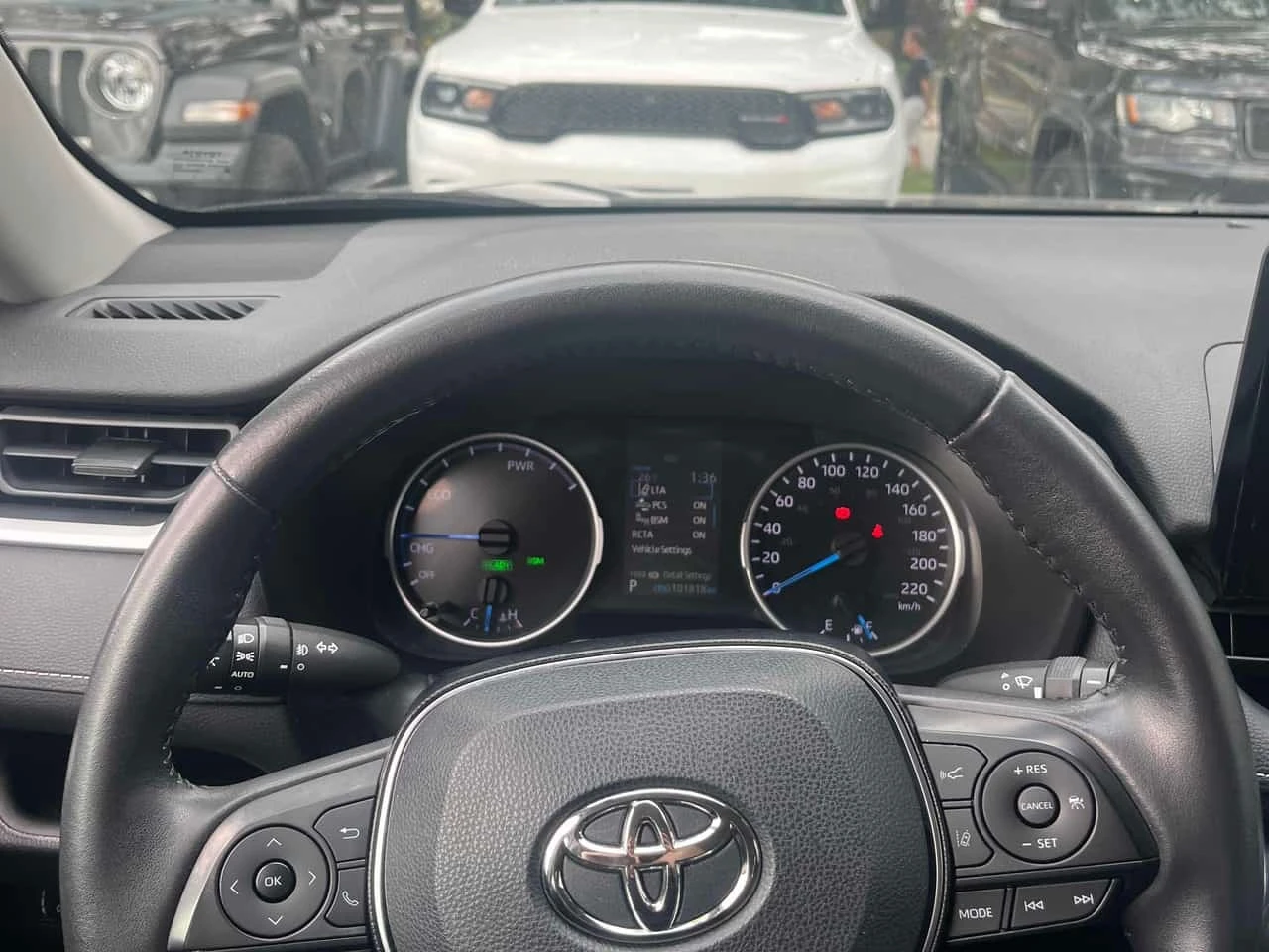 Toyota Rav4 * Hybrid XLE * ОТ ПРЕДСТАВИТЕЛСТВО НА TOYOTA, снимка 8 - Автомобили и джипове - 56180741