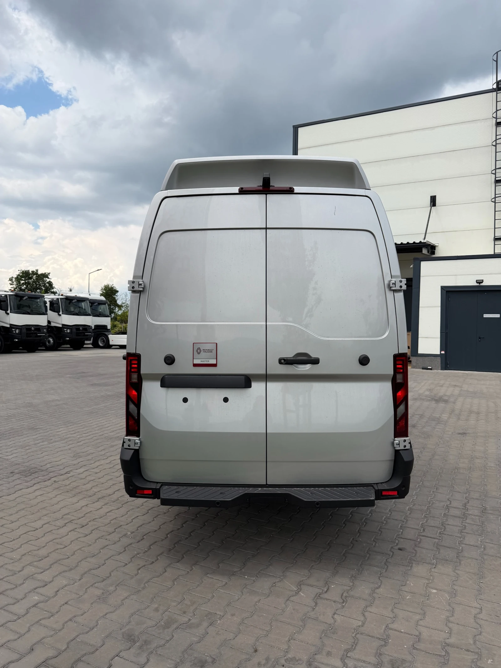 Renault Master RED EDITION* НАЛИЧЕН* L4H3* СИВ МЕТАЛИК* , снимка 5 - Бусове и автобуси - 55050478