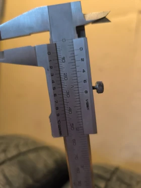 Гуми Зимни 255/40R20, снимка 11 - Гуми и джанти - 52996307