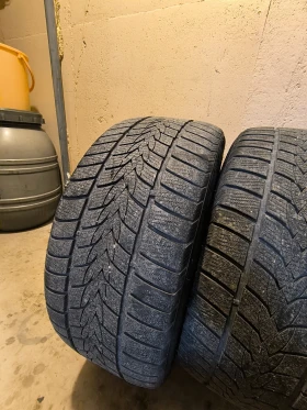 Гуми Зимни 255/40R20, снимка 12 - Гуми и джанти - 52996307