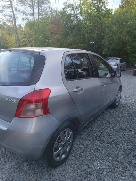 Toyota Yaris, снимка 2