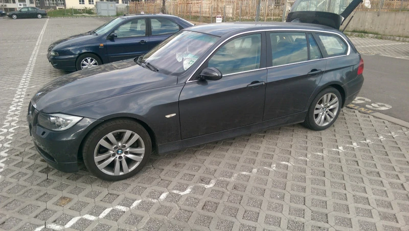 BMW 330 E91, снимка 1 - Автомобили и джипове - 47567567