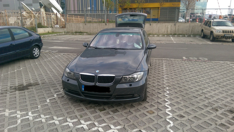 BMW 330 E91, снимка 1 - Автомобили и джипове - 44860875