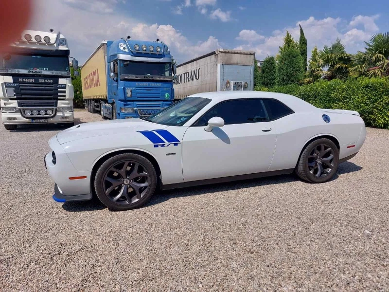 Dodge Challenger 5.7 HEMI, снимка 2 - Автомобили и джипове - 47517410