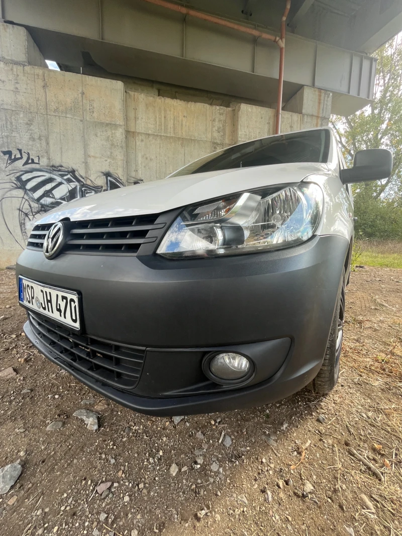 VW Caddy 1.6 TDI, снимка 5 - Автомобили и джипове - 47637279