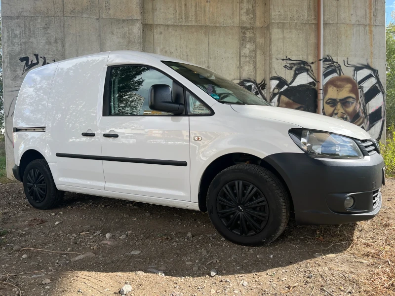 VW Caddy 1.6 TDI, снимка 2 - Автомобили и джипове - 47545527