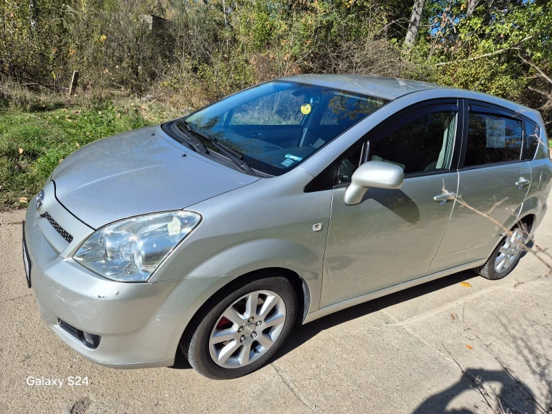 Toyota Corolla verso, снимка 12 - Автомобили и джипове - 47651508