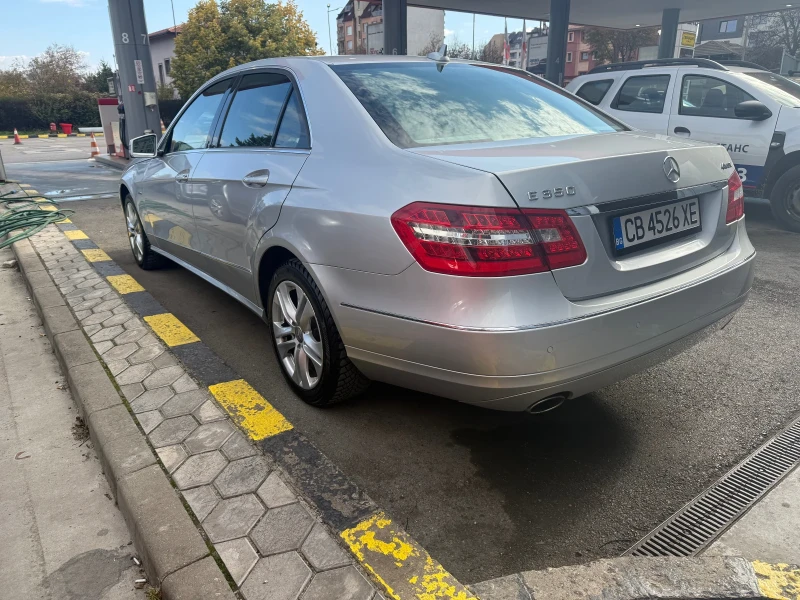 Mercedes-Benz E 350 3.5/4matik/FULL/FULL/FULL!, снимка 4 - Автомобили и джипове - 47793234