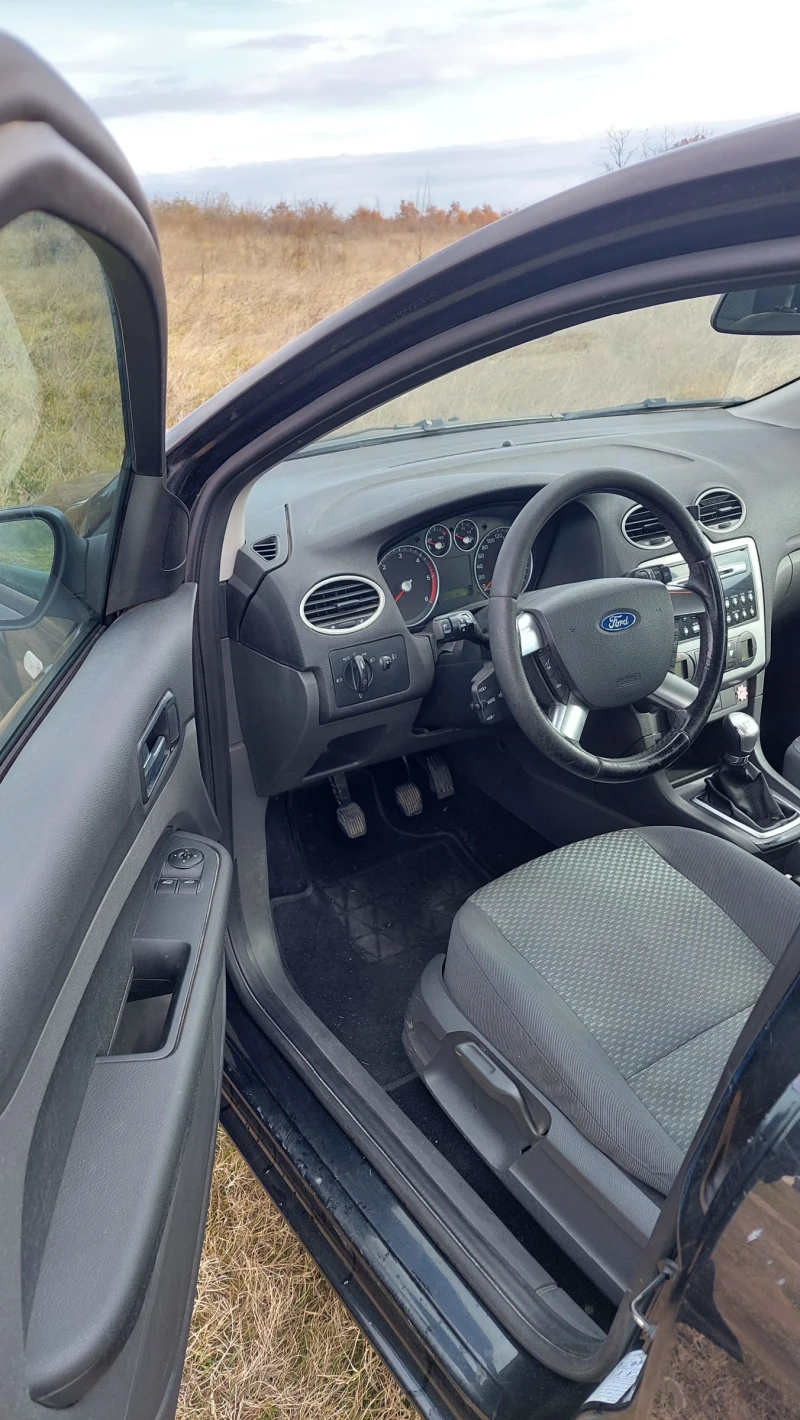 Ford Focus 1.6 TDCI, снимка 7 - Автомобили и джипове - 48311247