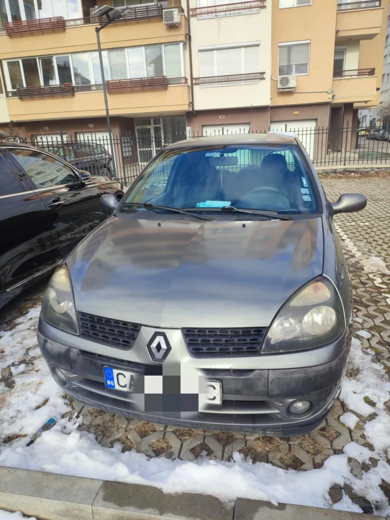 Renault Clio, снимка 4 - Автомобили и джипове - 48759199