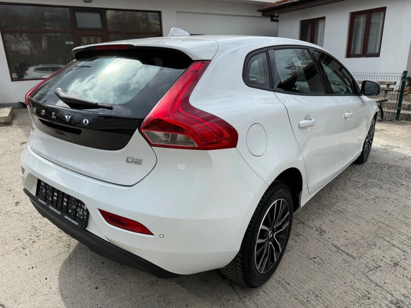 Volvo V40 2.0d D2.Dynamic., снимка 4 - Автомобили и джипове - 49477832