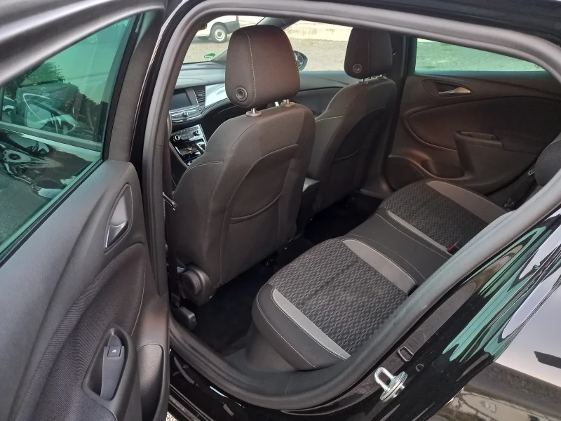 Opel Astra, снимка 12 - Автомобили и джипове - 51606816