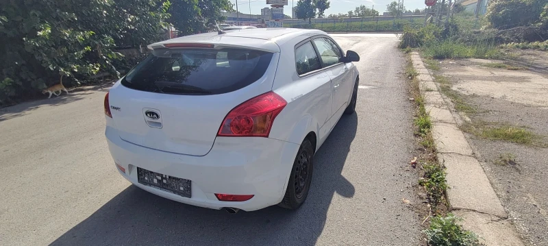 Kia Ceed 1.4 G4FA 116000KM, снимка 7 - Автомобили и джипове - 51719751