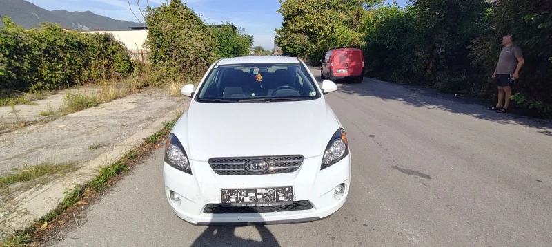 Kia Ceed 1.4 G4FA 116000KM, снимка 2 - Автомобили и джипове - 51719751