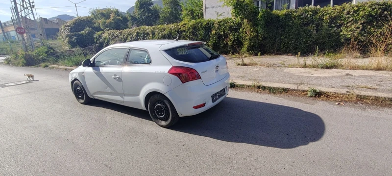 Kia Ceed 1.4 G4FA 116000KM, снимка 5 - Автомобили и джипове - 51719751