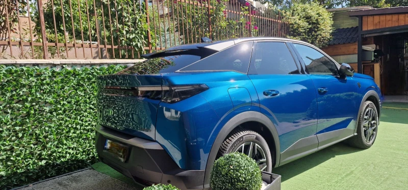 Peugeot 3008 145 48v Hybrid - Matrix/Масаж - всички екстри , снимка 3 - Автомобили и джипове - 52337057