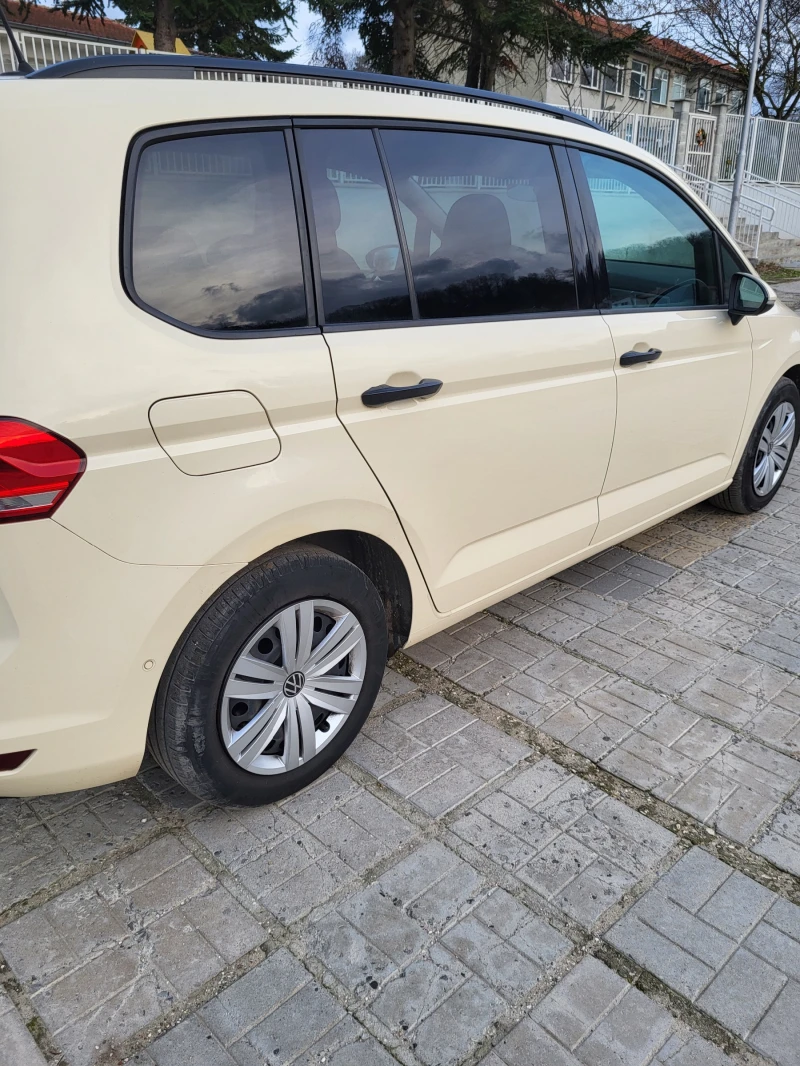 VW Touran 2.0 TDI , снимка 6 - Автомобили и джипове - 52655715