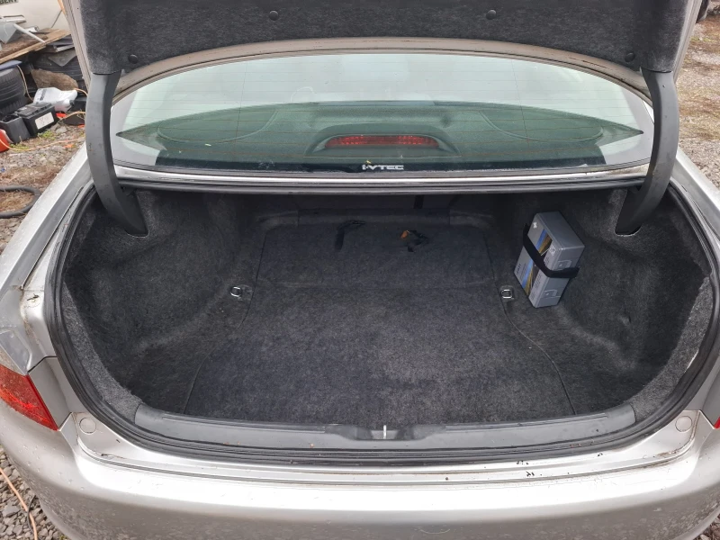 Honda Accord 2.0VTEC , снимка 13 - Автомобили и джипове - 53231251