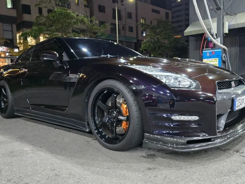 Nissan Gt-r * Midnight Opal limited Edition 650 hp* 