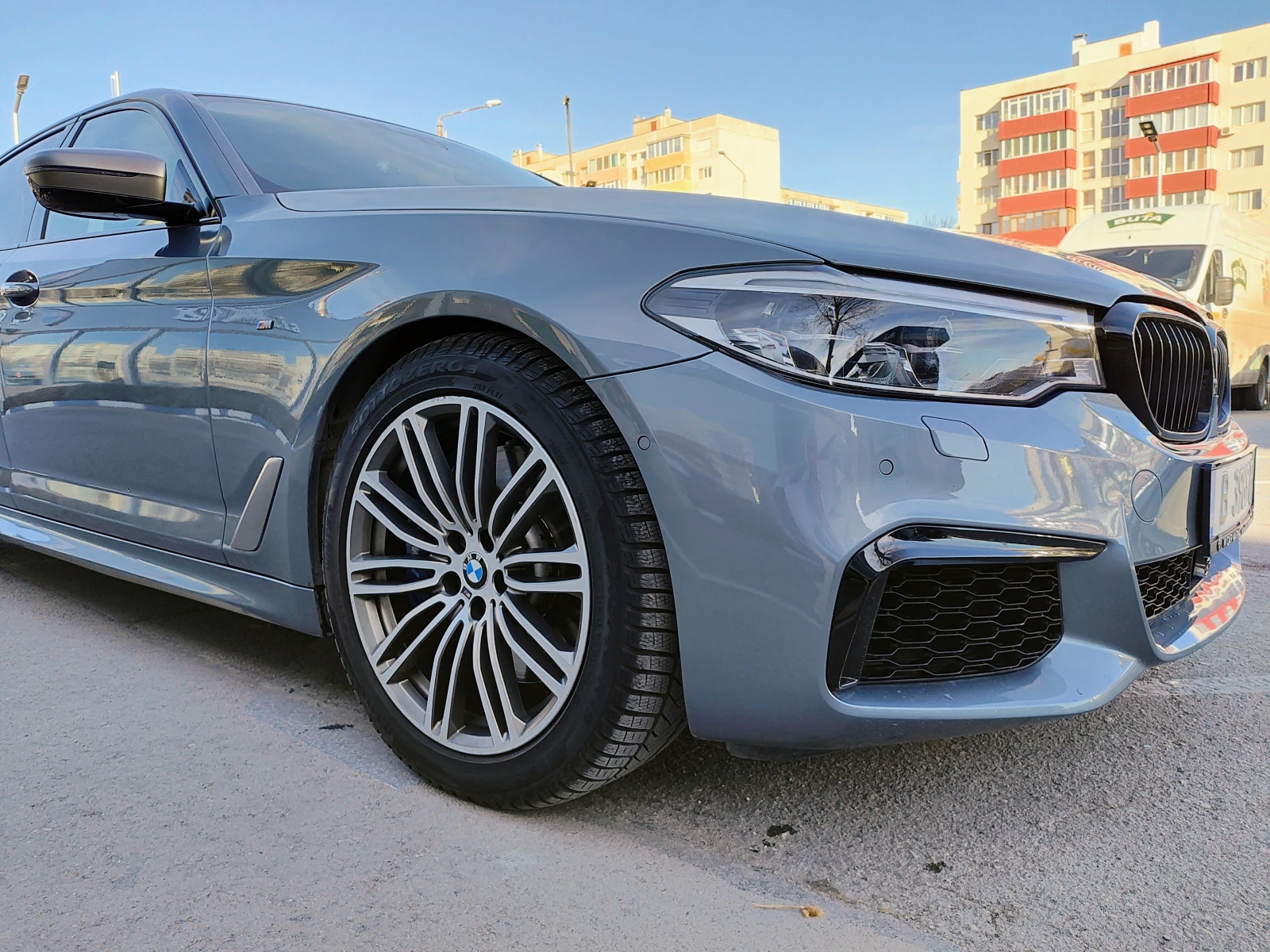 BMW 550 M550d xDrive - изображение 4