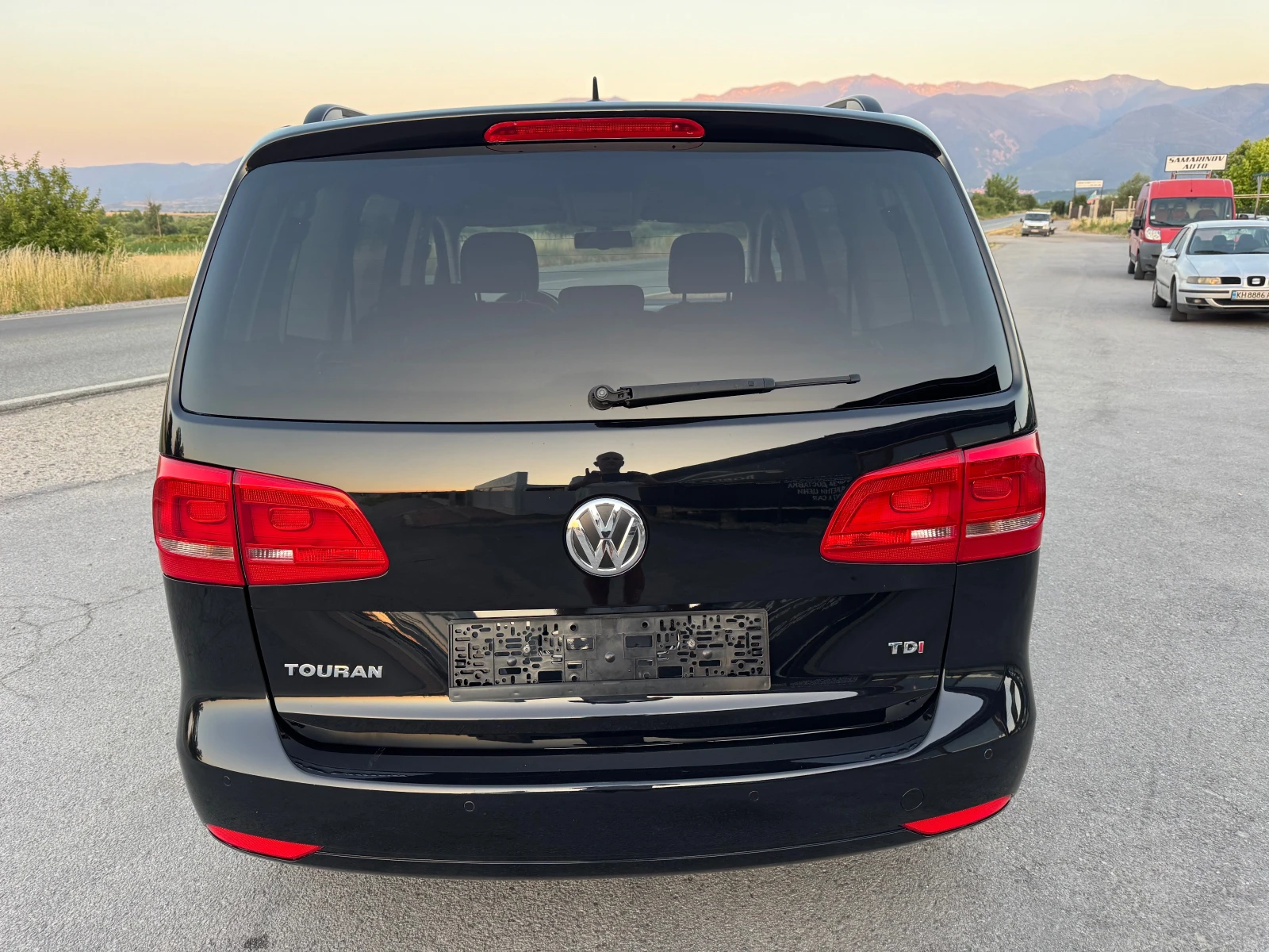VW Touran 1.6TDi-7 места - изображение 5