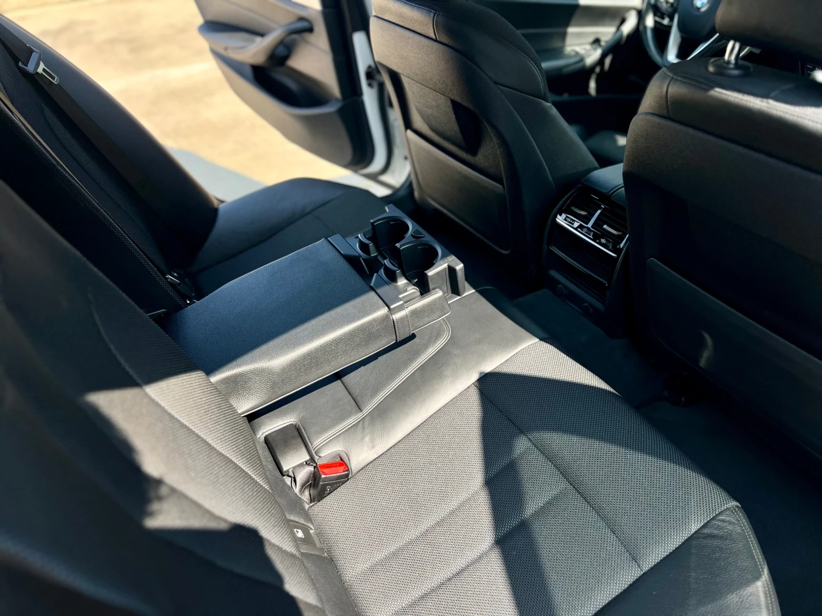 BMW 530 SPORT LINE / LASER / РЕАЛЕН ПРОБЕГ / ПОДГРЯВАНЕ - изображение 10