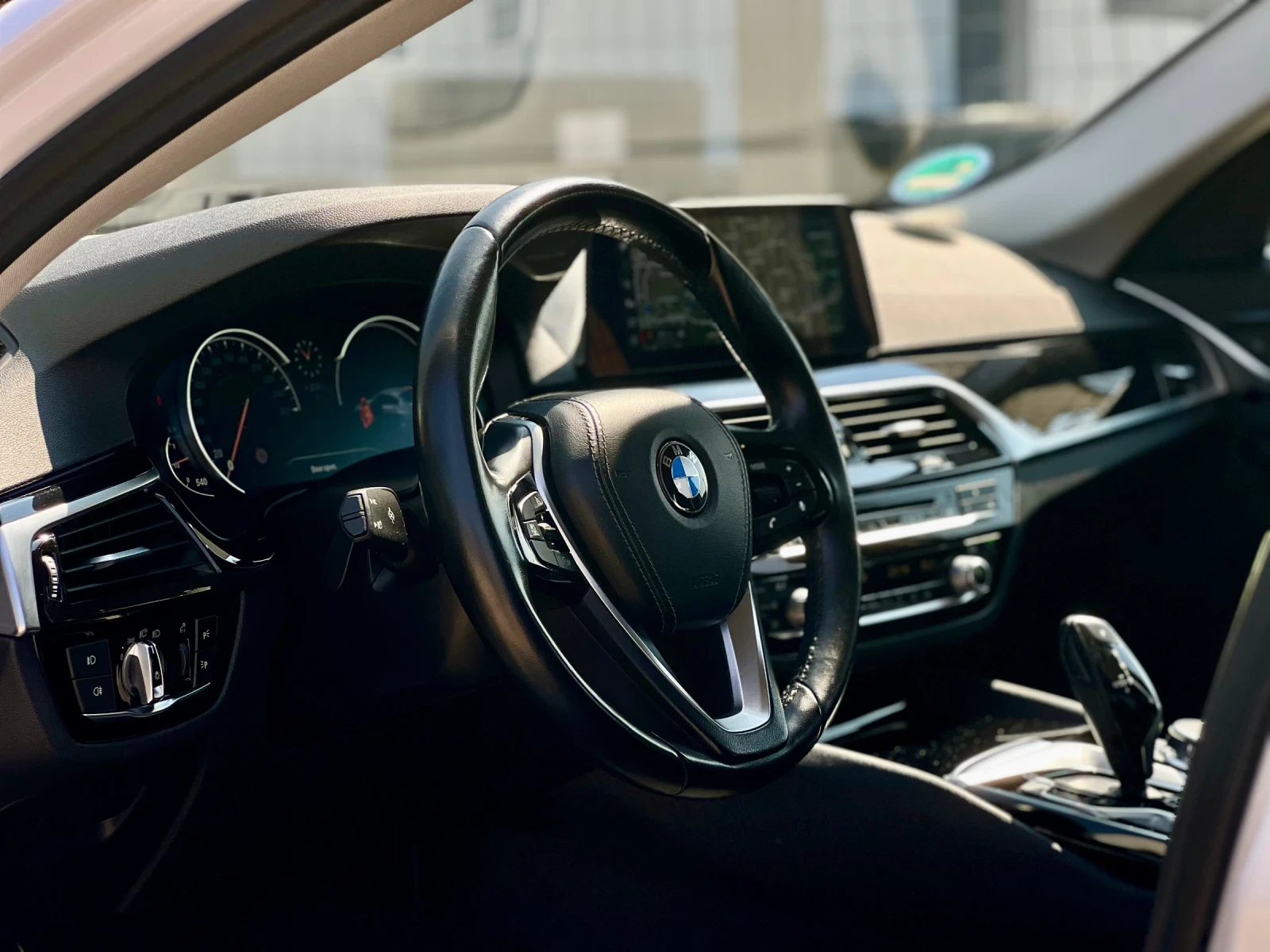 BMW 530 SPORT LINE / LASER / РЕАЛЕН ПРОБЕГ / ПОДГРЯВАНЕ - изображение 7