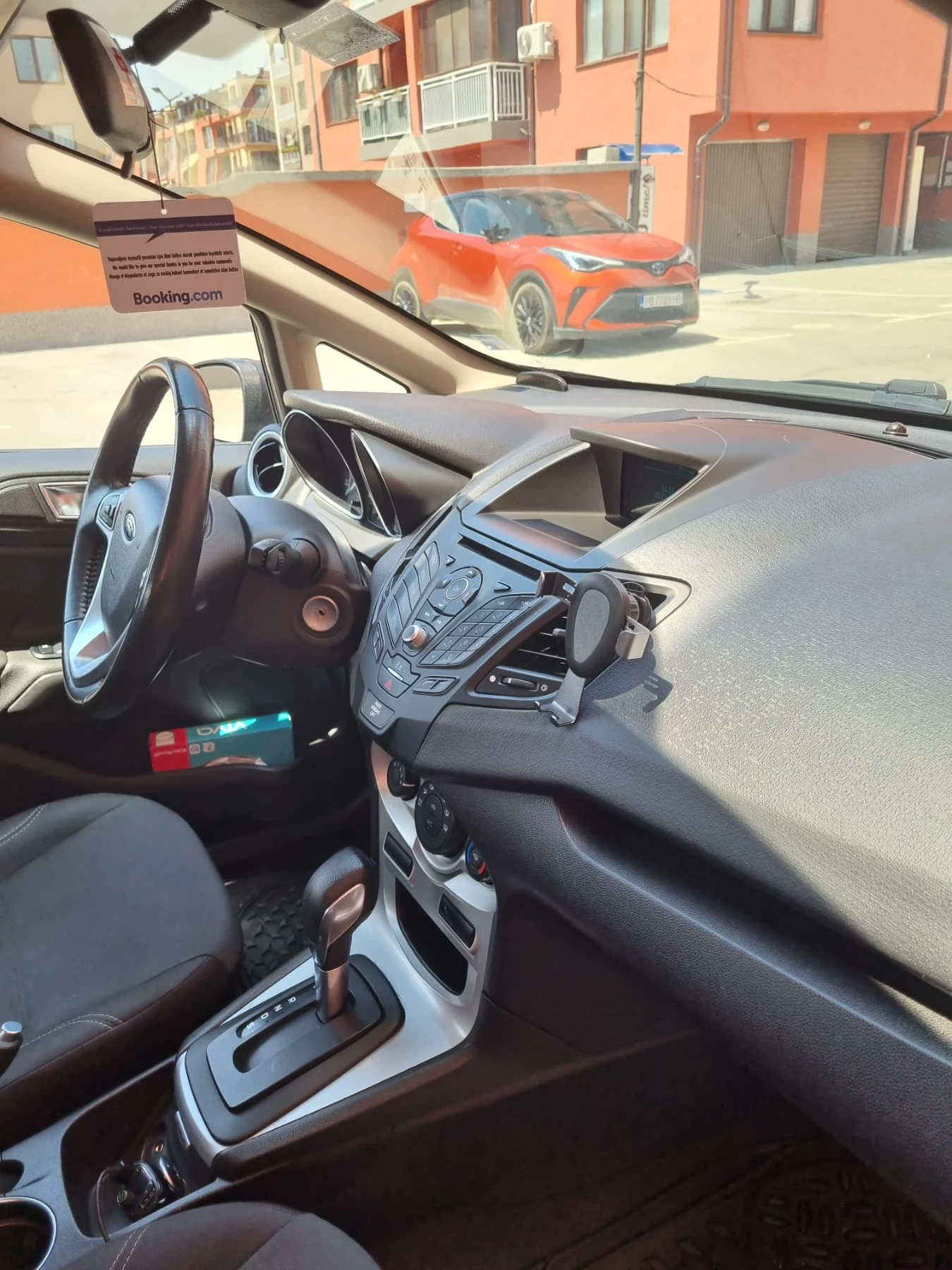 Ford Fiesta  - изображение 7