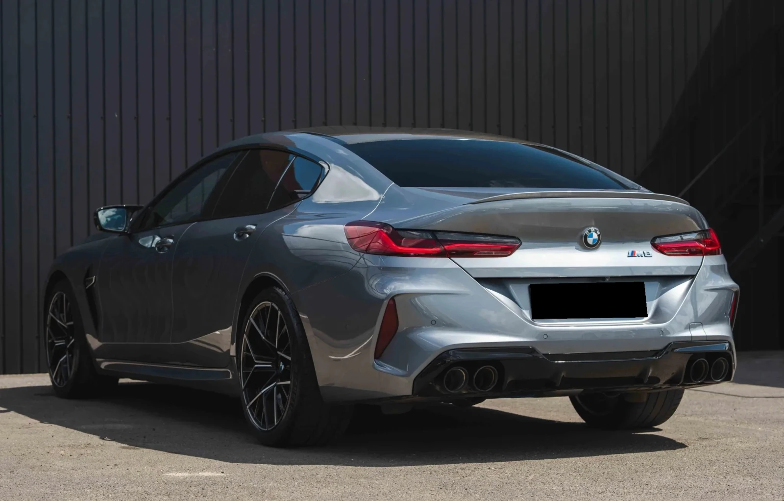 BMW M8 Gran Coupe xDrive - изображение 4